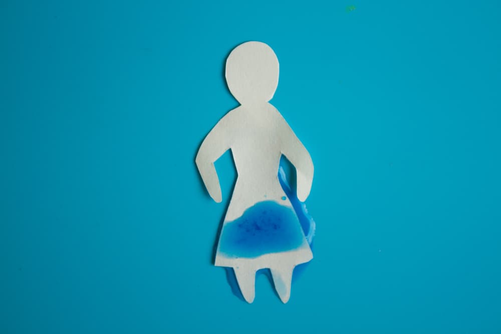Guia de incontinência urinária feminina: Causas, sinais e como lidar no dia a dia